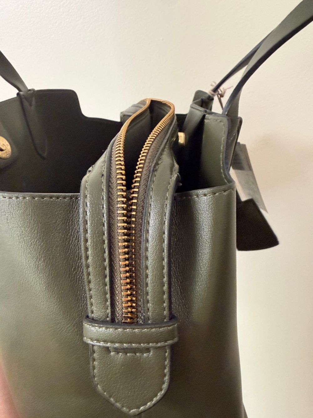 Classic Structured Bag in Olive Green - Picture 8 of 10